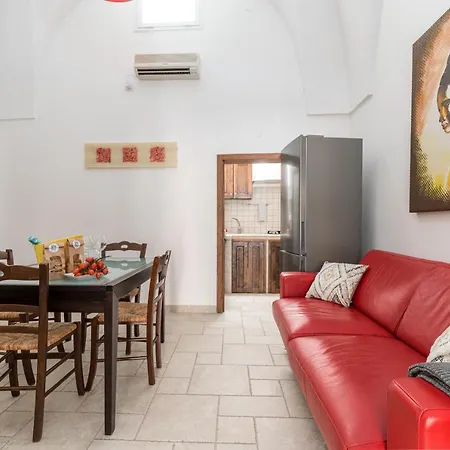 Vista Piazza & Solarium By Raro