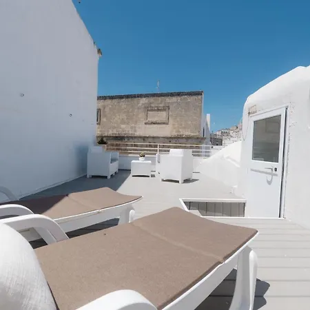 Vista Piazza & Solarium By Raro